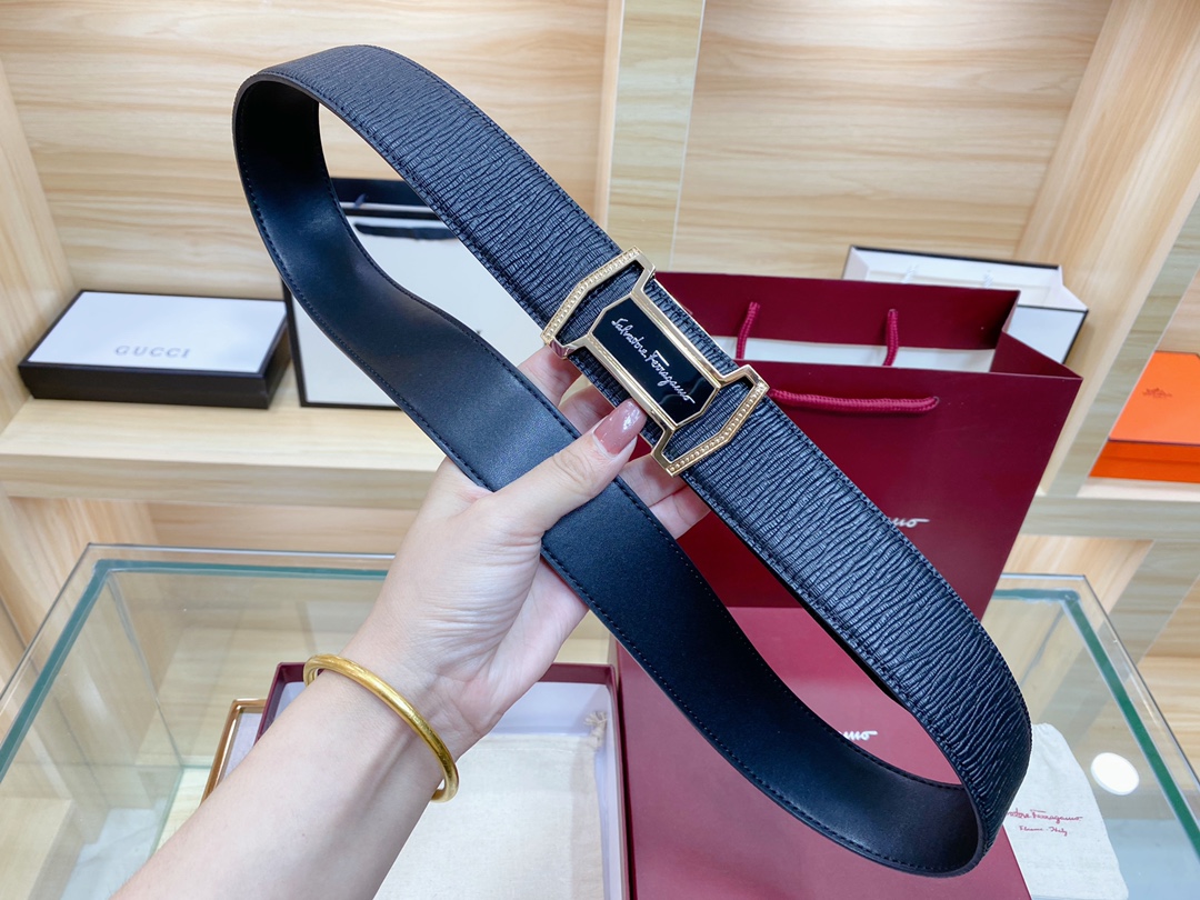 F*erragamo Top Version