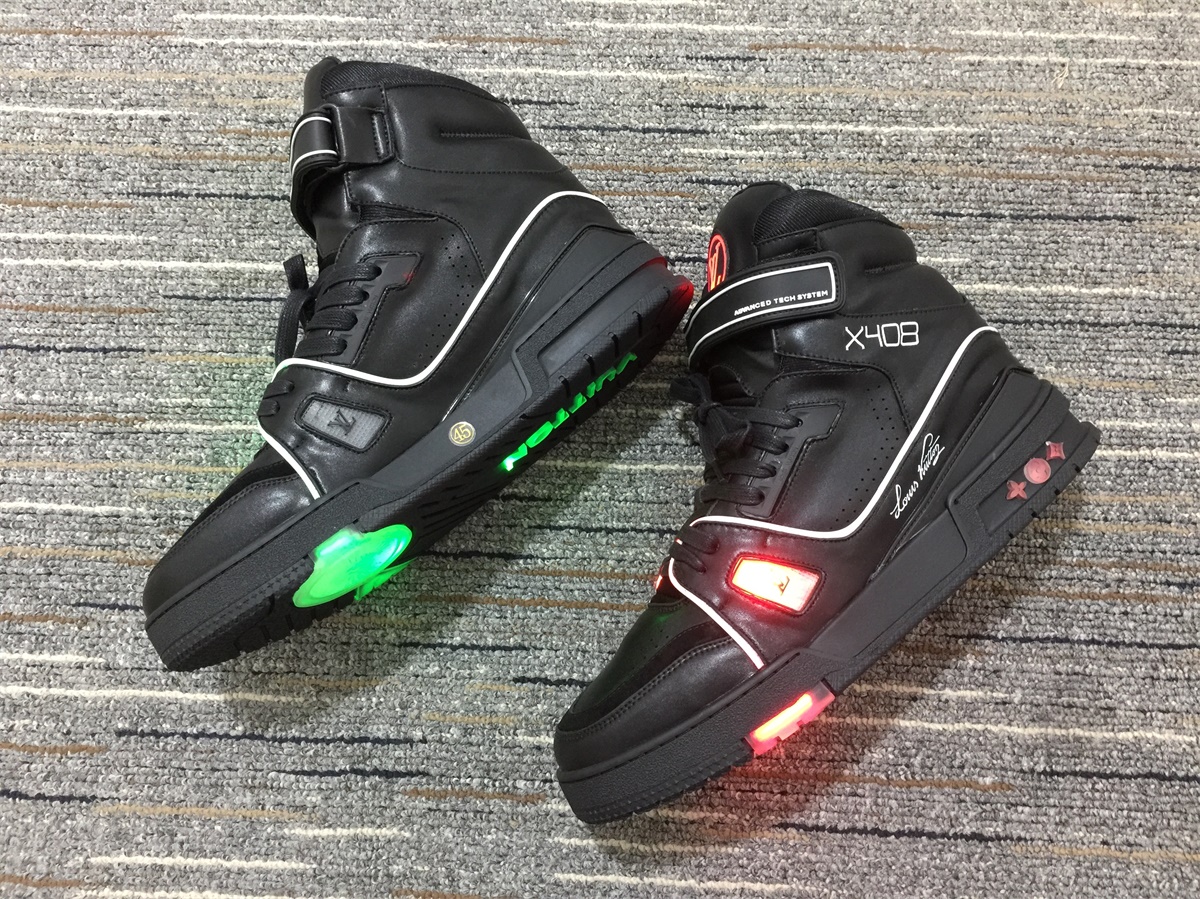 Men L*ouis V*uitton Rivoli Top Sneaker