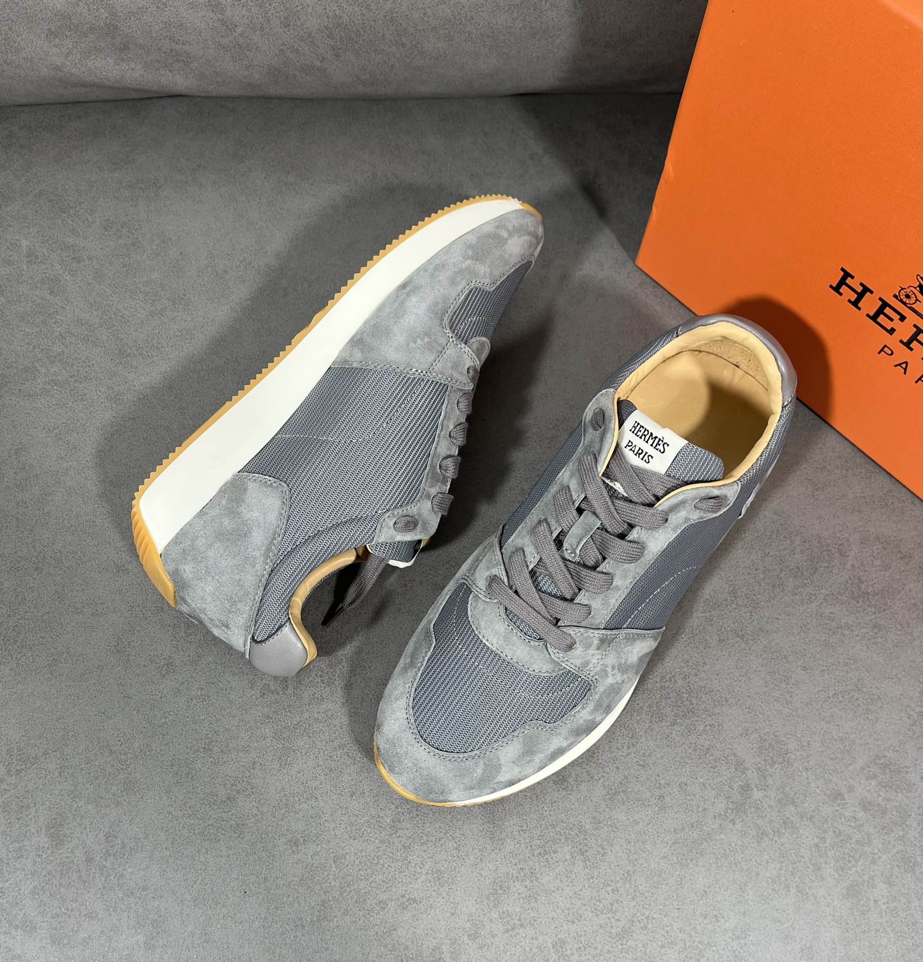 Men H*ermes Top Sneaker