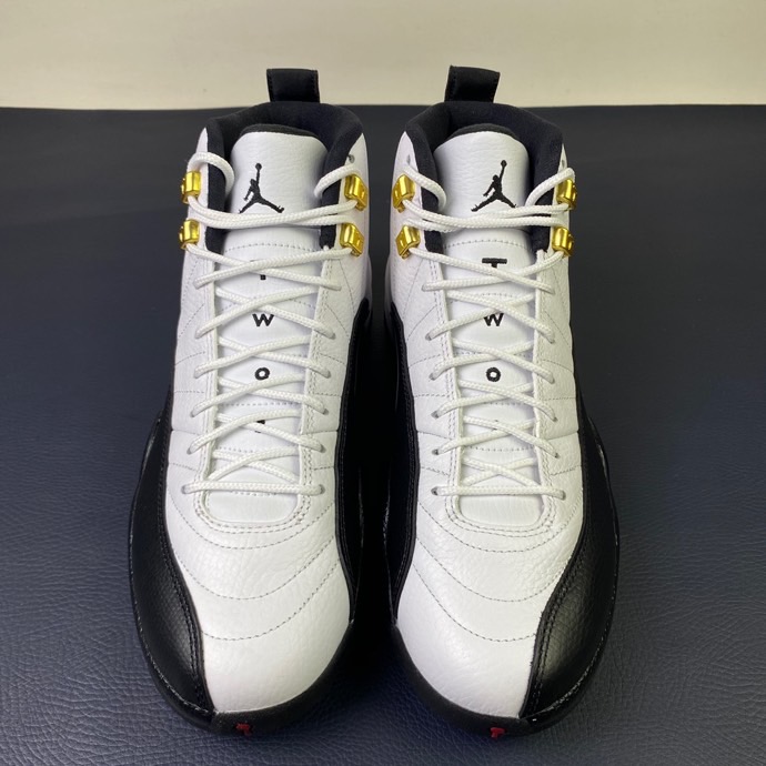 Air Jordan 12