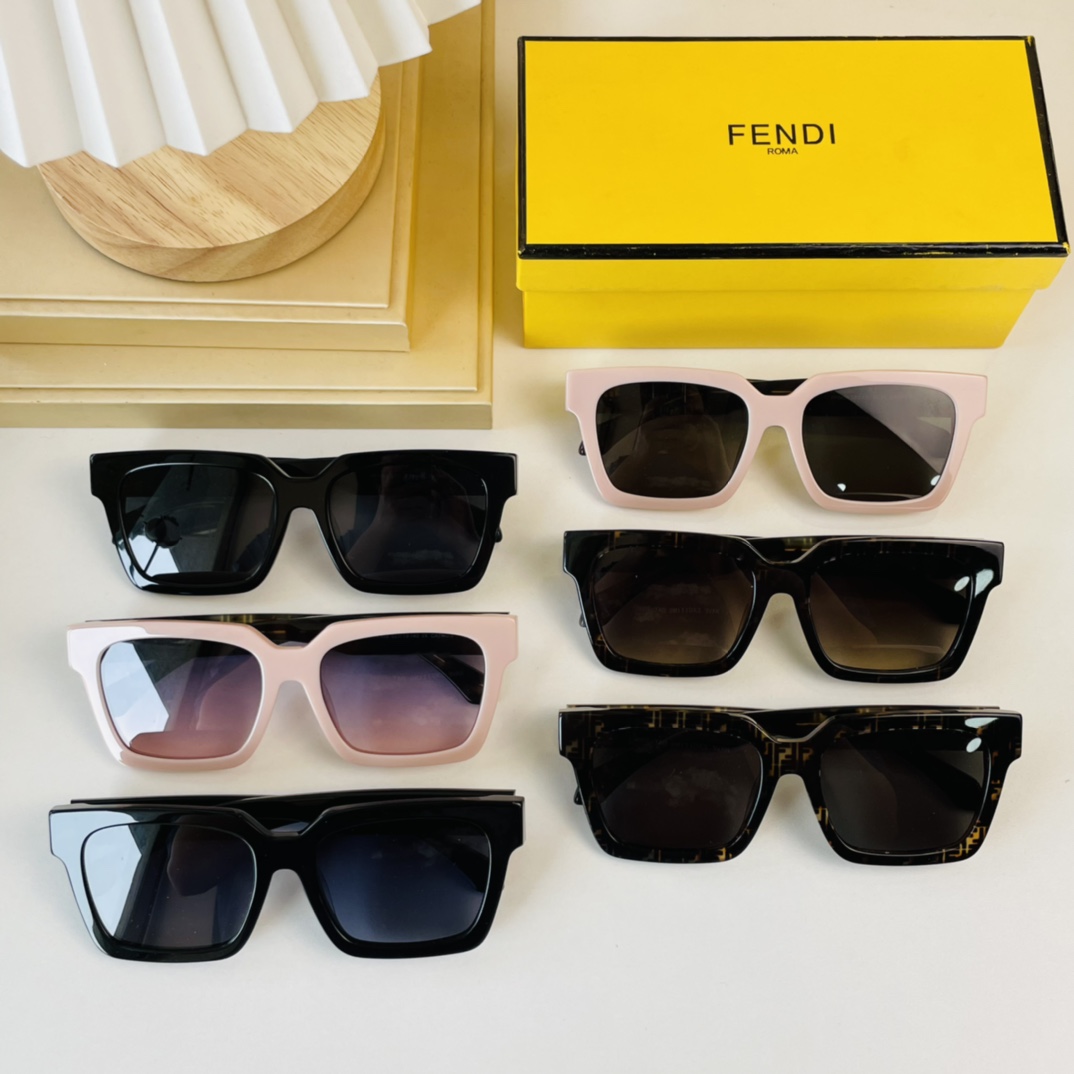 F*endi Glasses Top