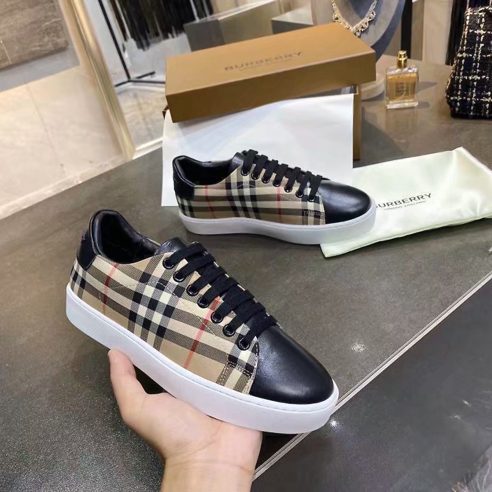 Men Women B*urberry Top Sneaker