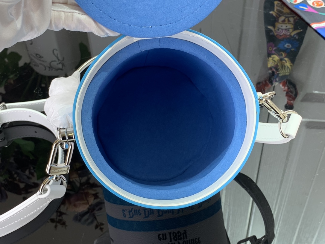 L*ouis V*uitton Bag Top Quality 13.5*17*7CM