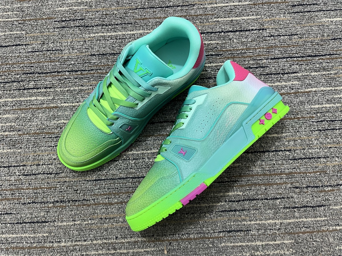 Men L*ouis V*uitton Top Sneakers