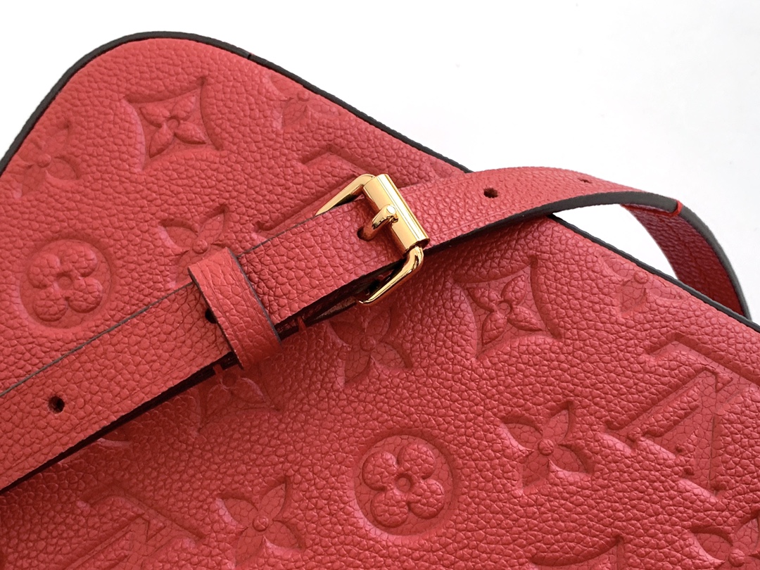 L*ouis V*uitton Top Bag 22 x 16 x 8 cm