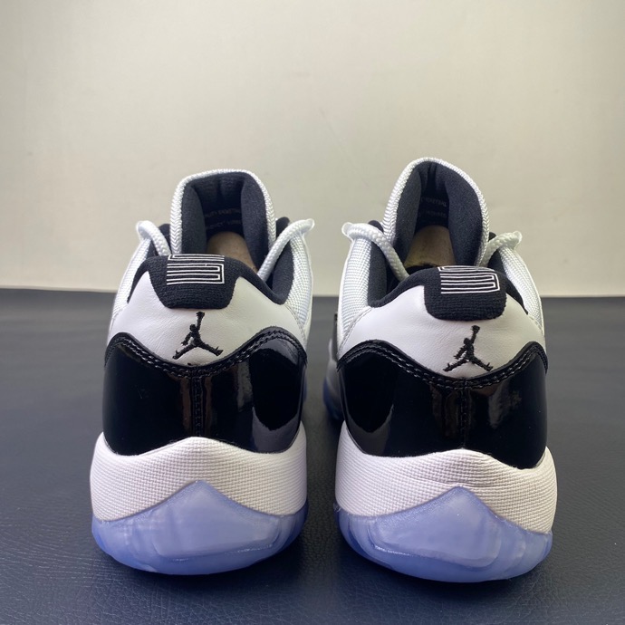Air Jordan 11 Low Concord 528895-153
