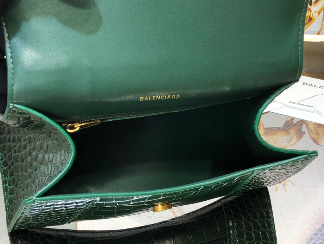 B*alenciaga Bag Top Quality