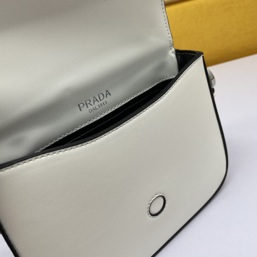 P*rada Top Bag 20*17*6cm