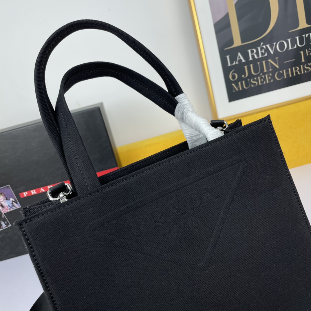 P*rada Bag Top Quality 26*23.5*9cm