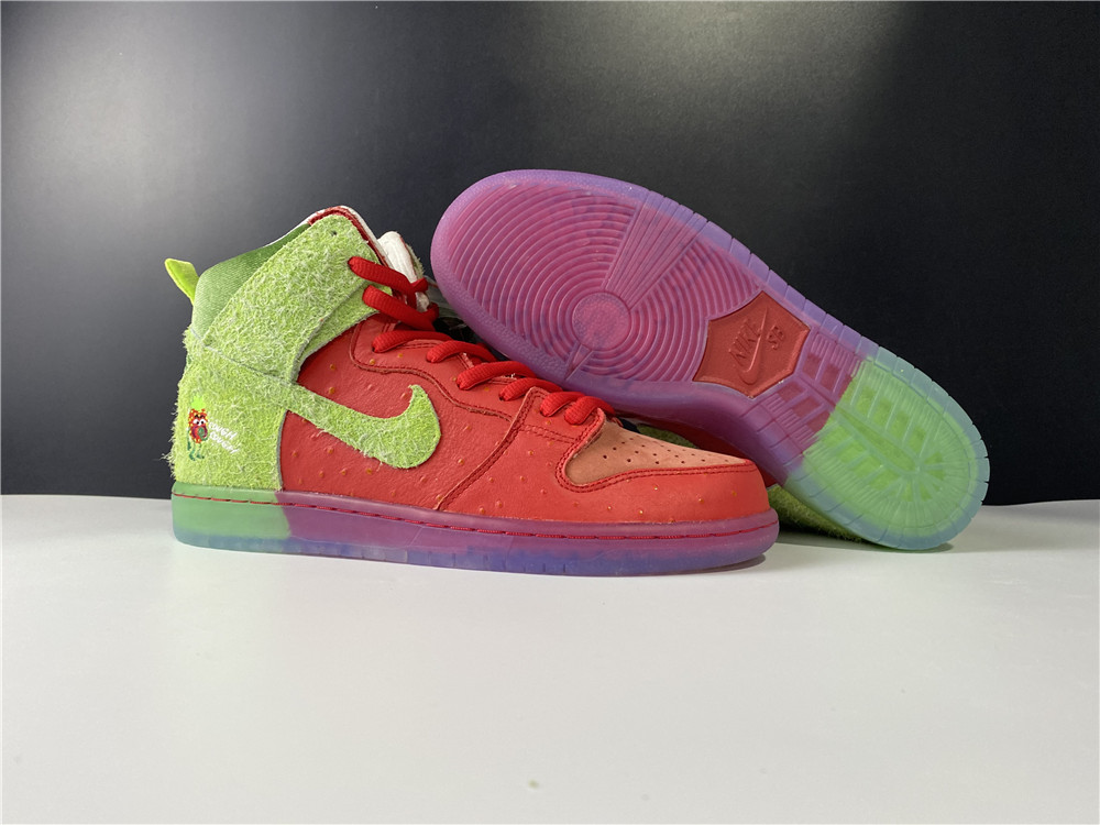 from Dunk SB Nike SB Dunk High Strawberry Cough CW7093-600