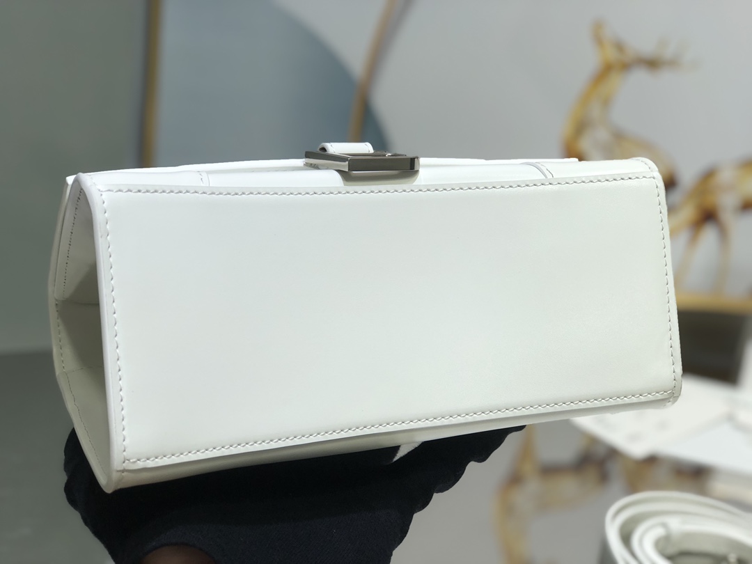 B*alenciaga Bag Top Quality