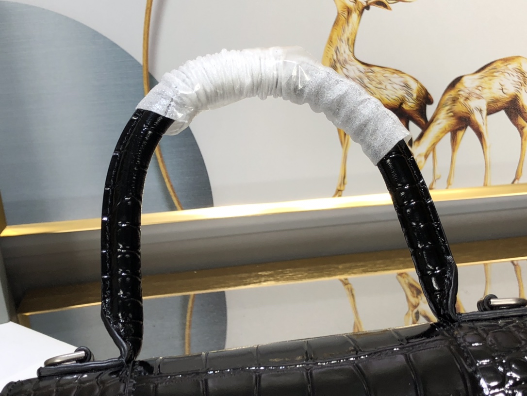 B*alenciaga Bag Top Quality