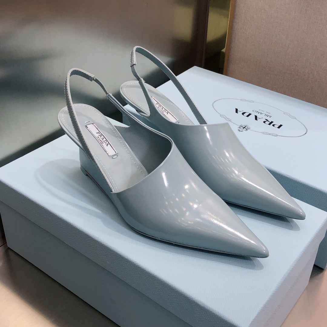 Women P*rada Top Quality Sandals