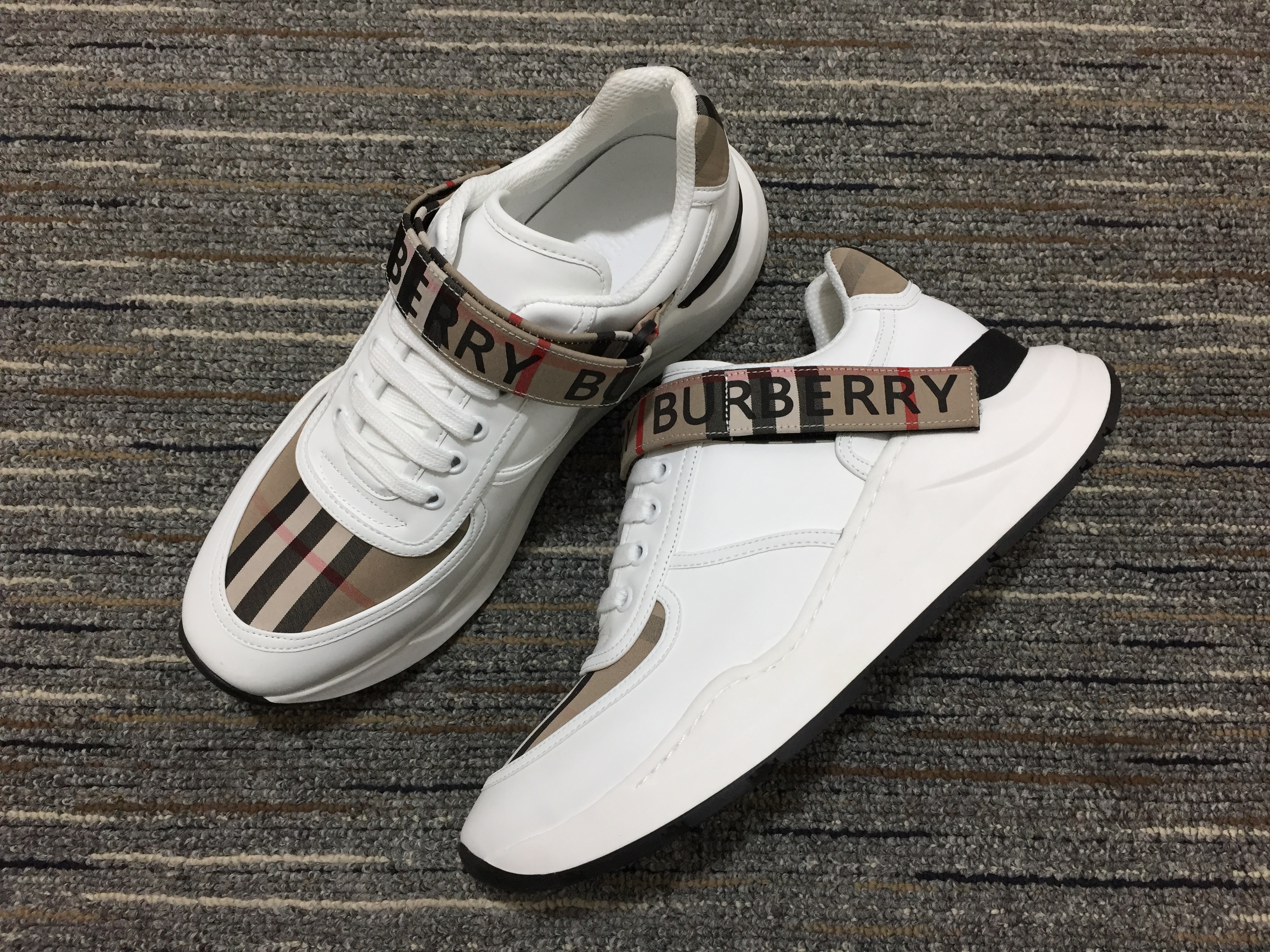 Men Women B*urberry Top Sneaker