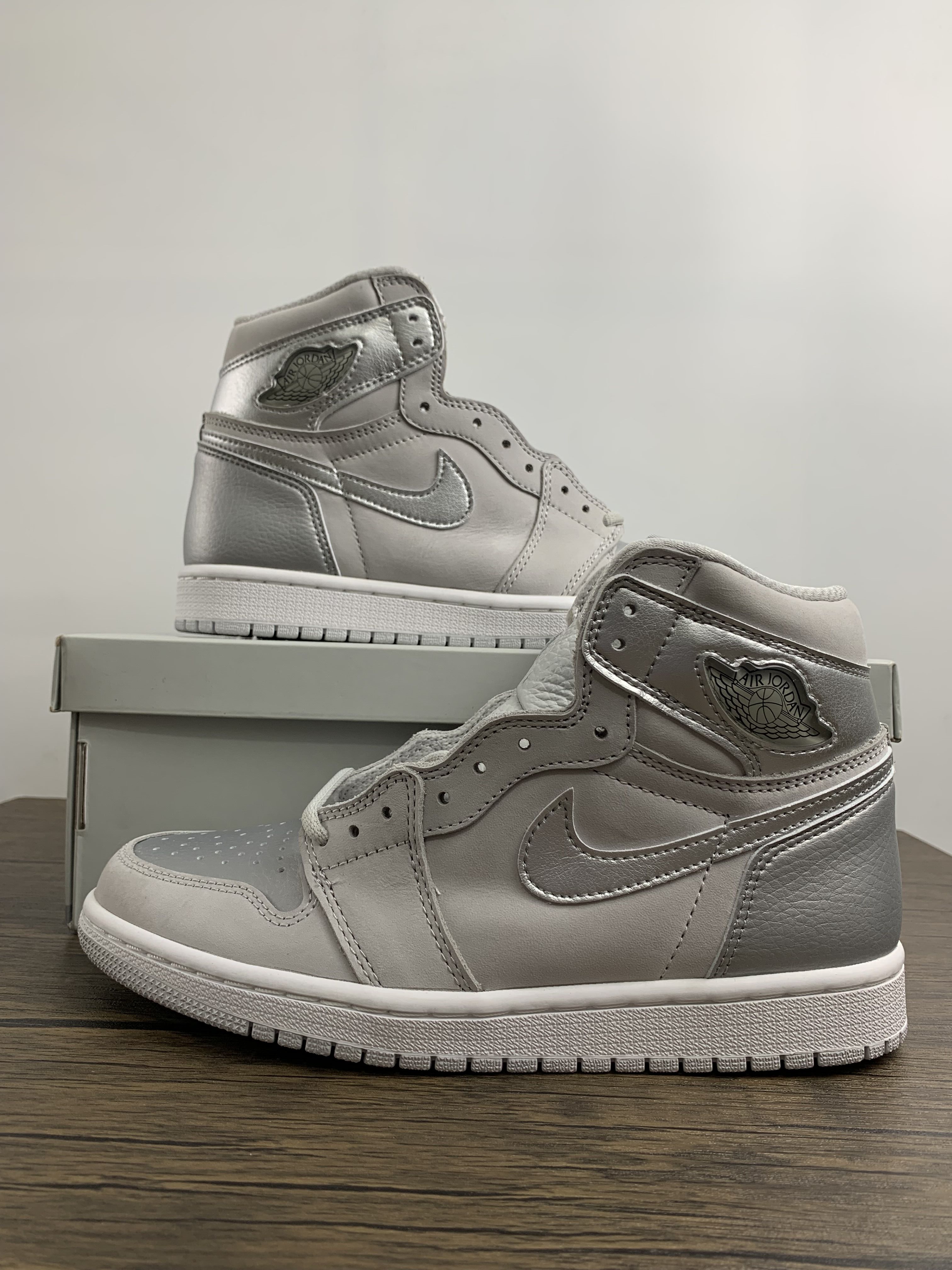 Air Jordan 1 men women top sneaker
