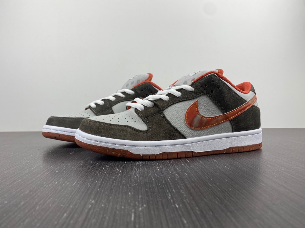 from Crushed Skate X Nike SB Dunk Low DH7782-001