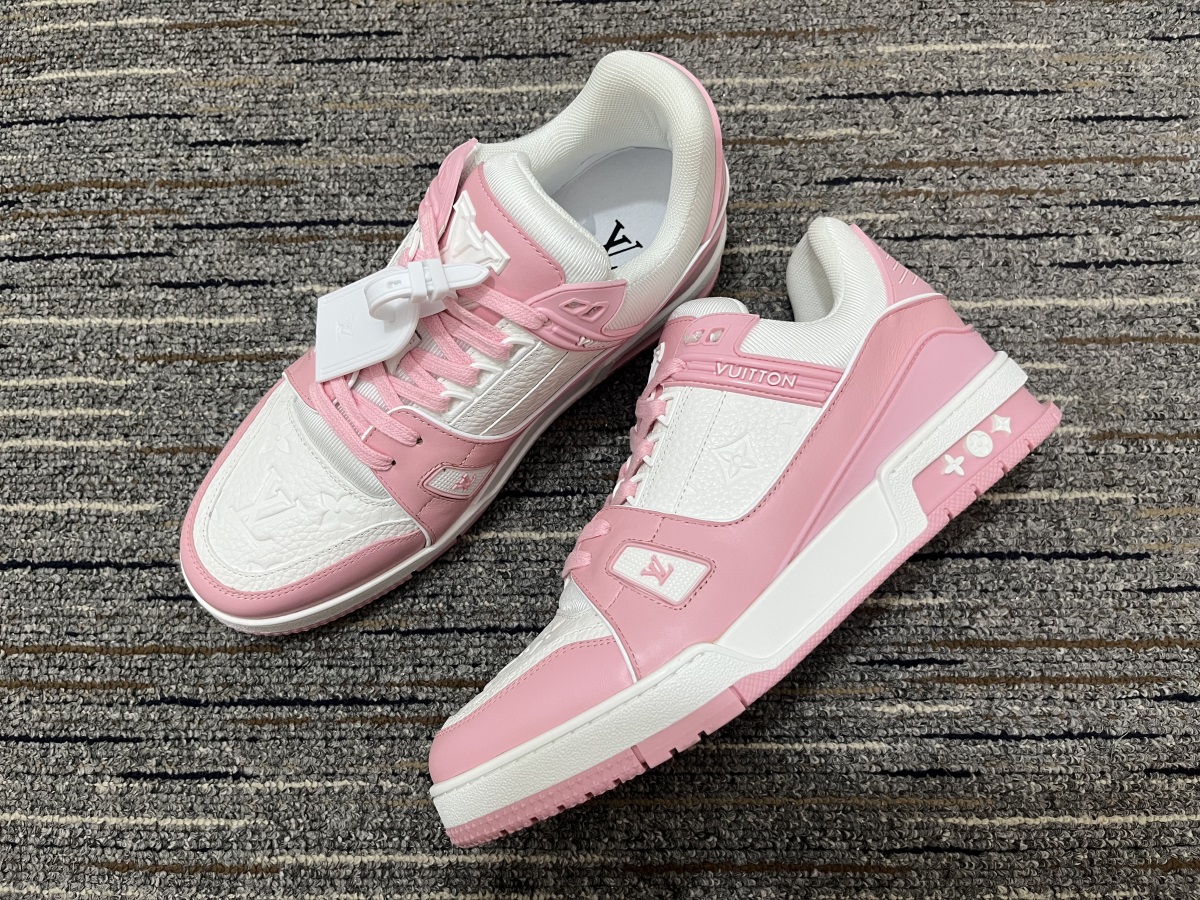 Women L*ouis V*uitton Top Sneakers
