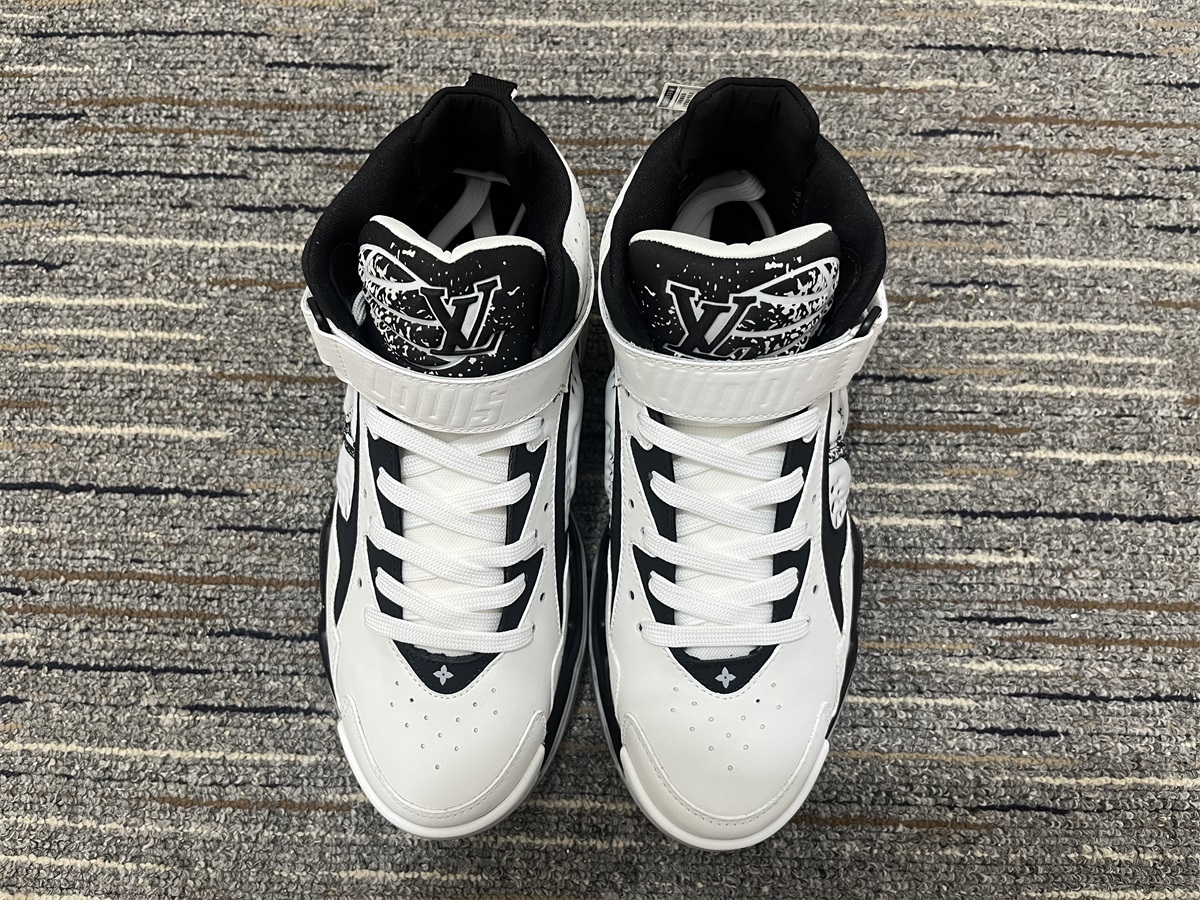 Men L*ouis V*uitton Top Sneakers