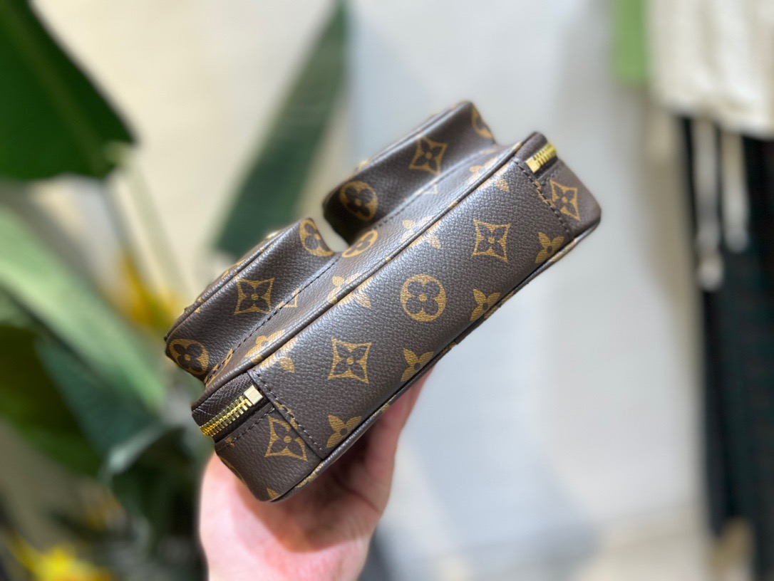 L*ouis V*uitton utility crossbody handbag Top Quality 18*11*10cm