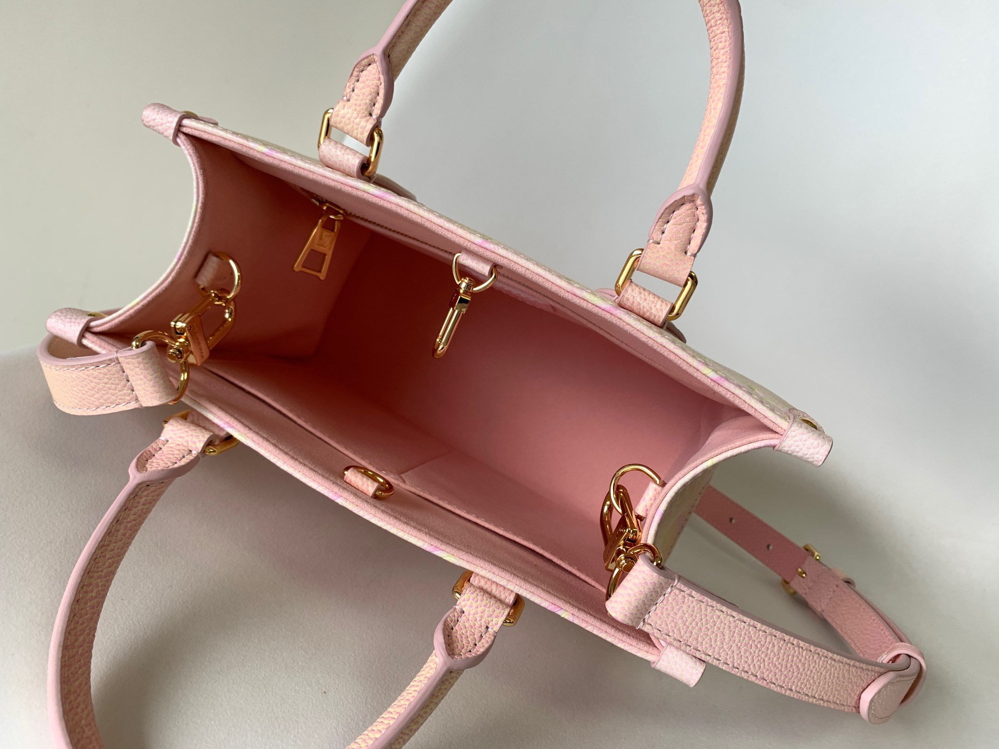 Lady L*ouis V*uitton M46168 onthego tote handbag Top Quality 25*19*11.5cm