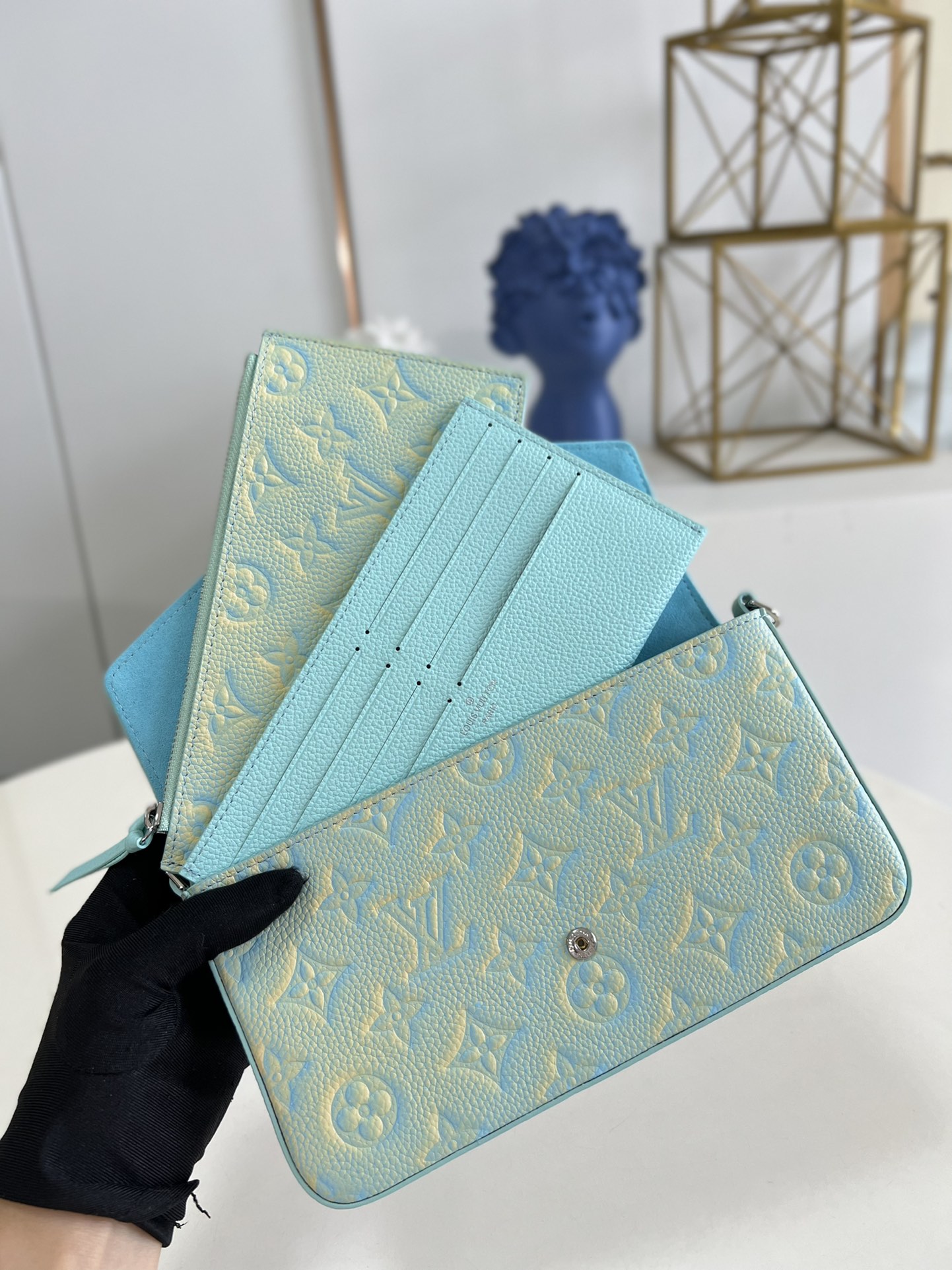 L*ouis V*uitton Top Bag 21*11*2CM