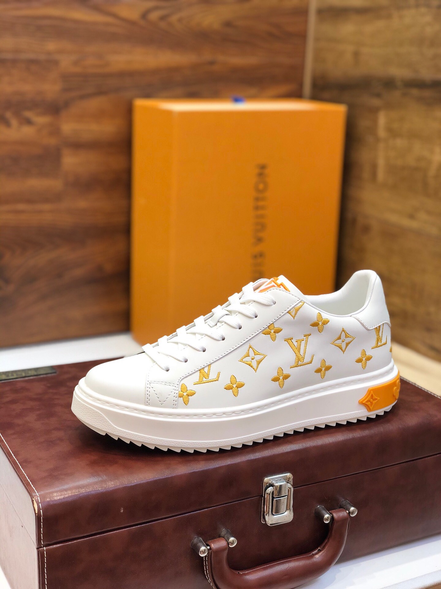 Women L*ouis V*uitton Top Sneakers