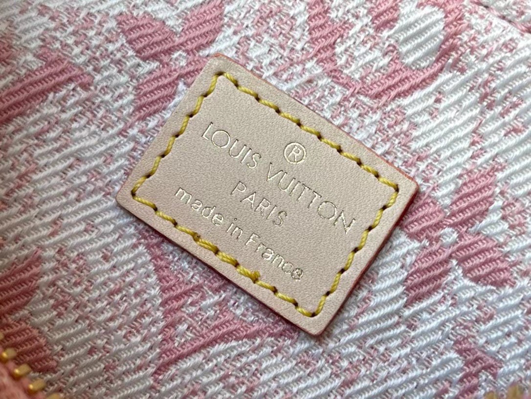 Lady L*ouis V*uitton nano speedy handbag Top Quality M81213 16*10*7.5CM