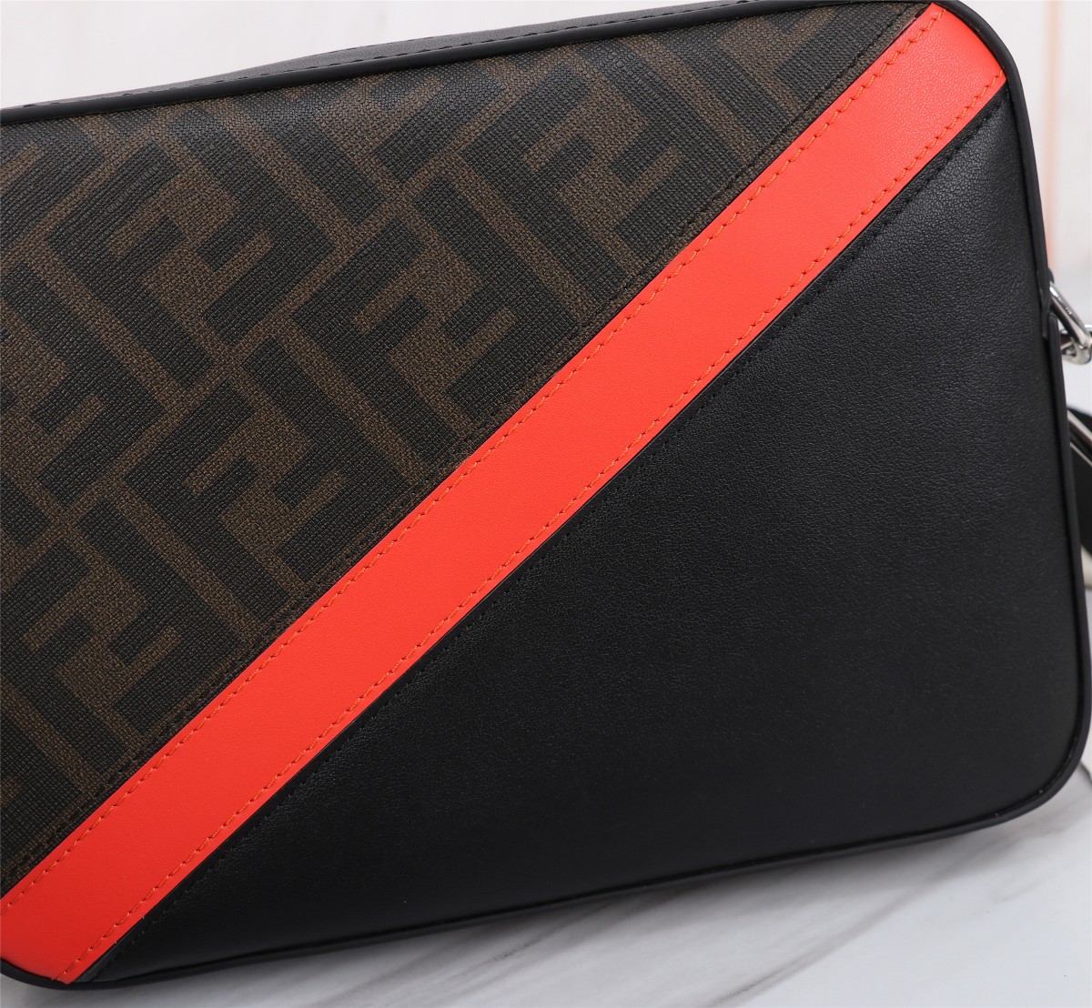 F*endi Bag Top Quality 23*16*5CM