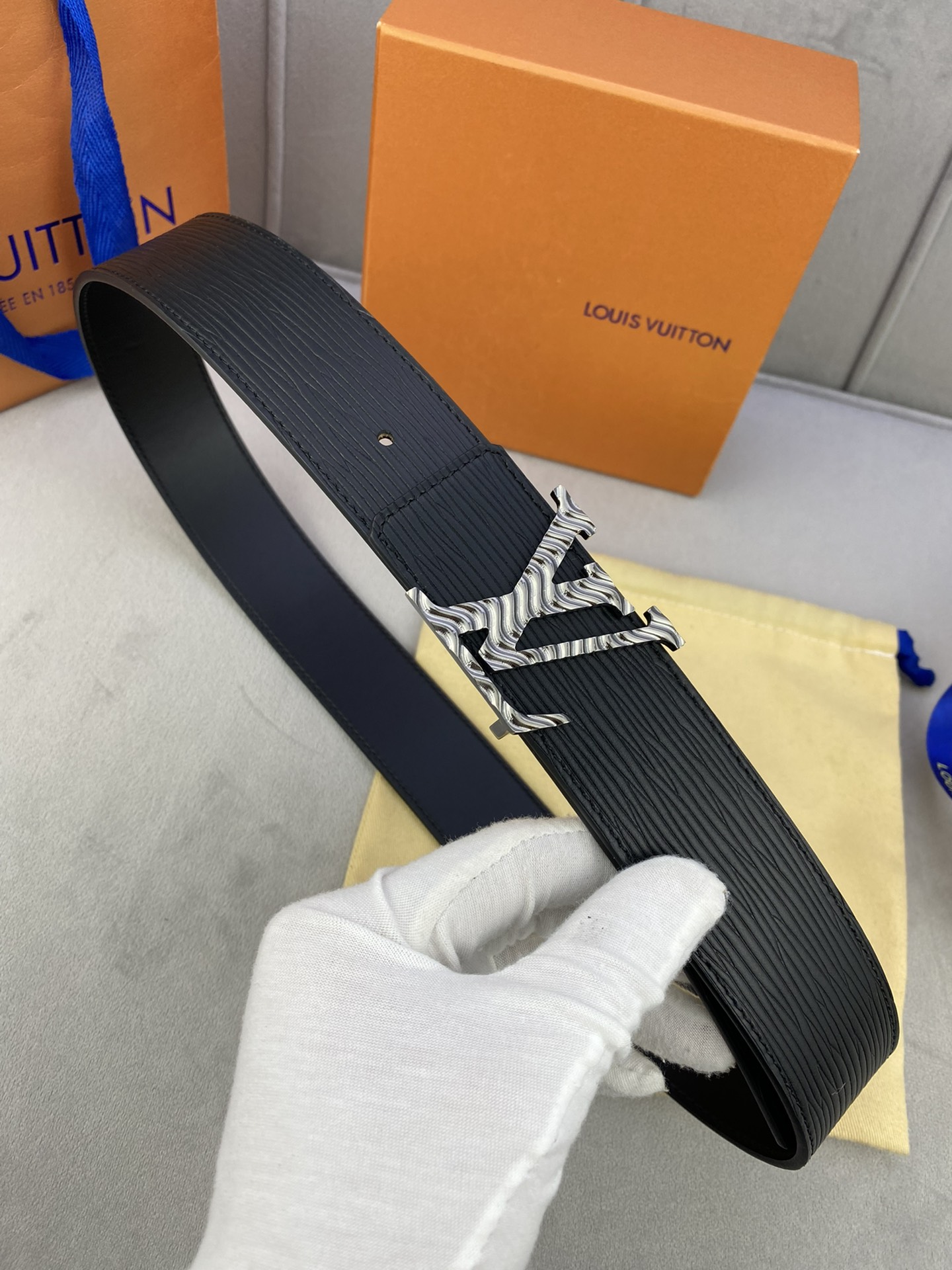 L*ouis V*uitton Belts Top Quality 40MM