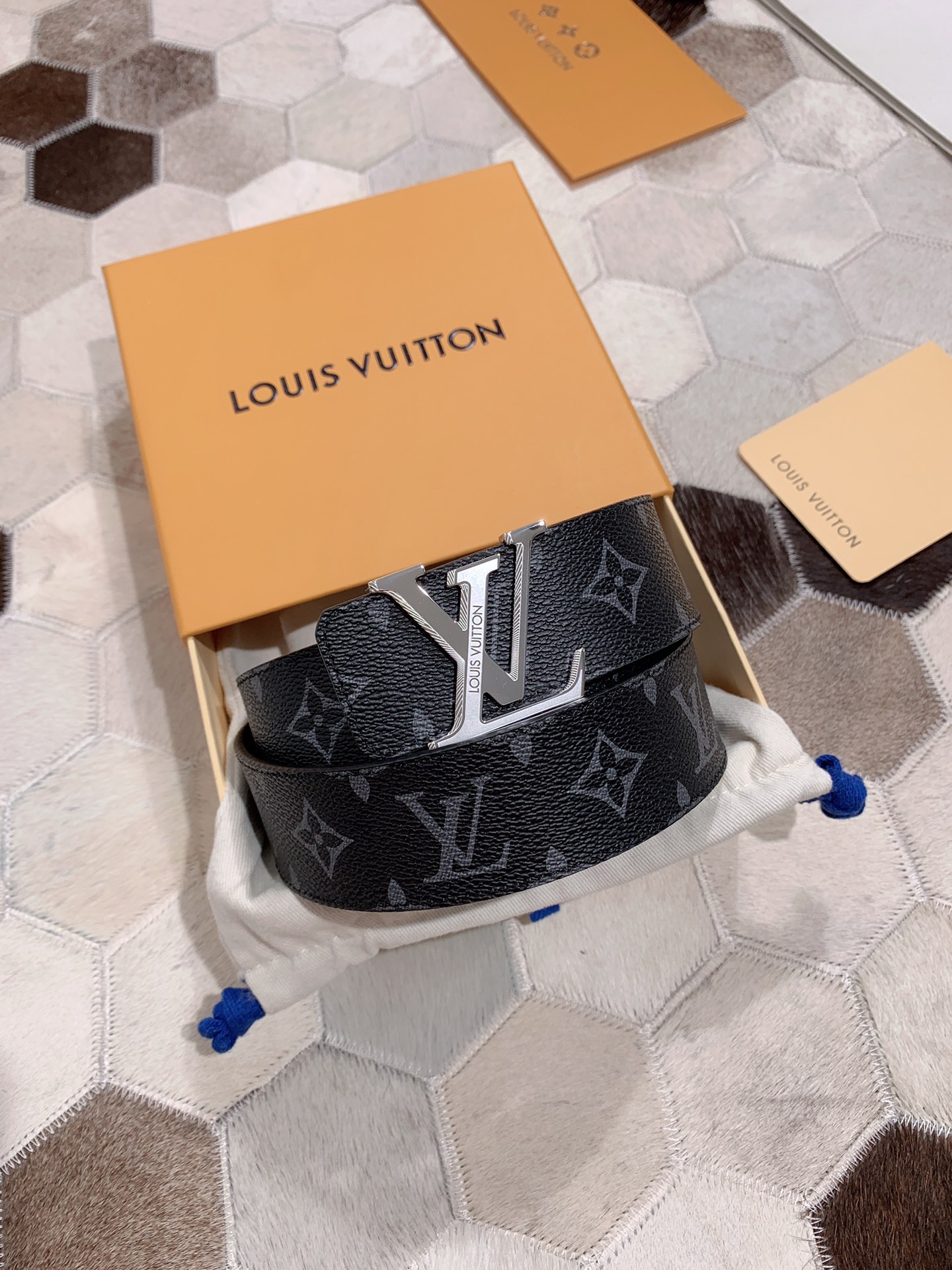 L*ouis V*uitton Belts Top Quality 40MM