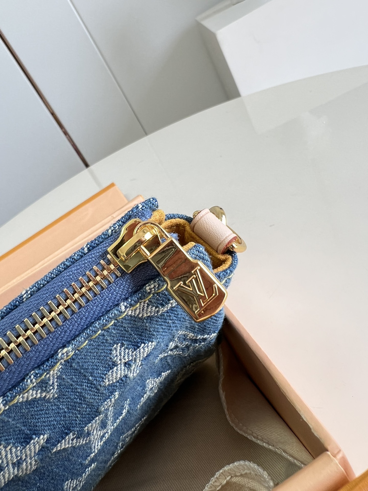 L*ouis V*uitton Bag Top Quality 21*13*3CM