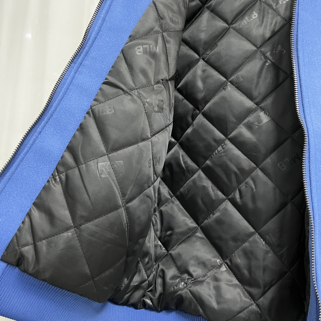 Men Jacket/Sweater Top Quality