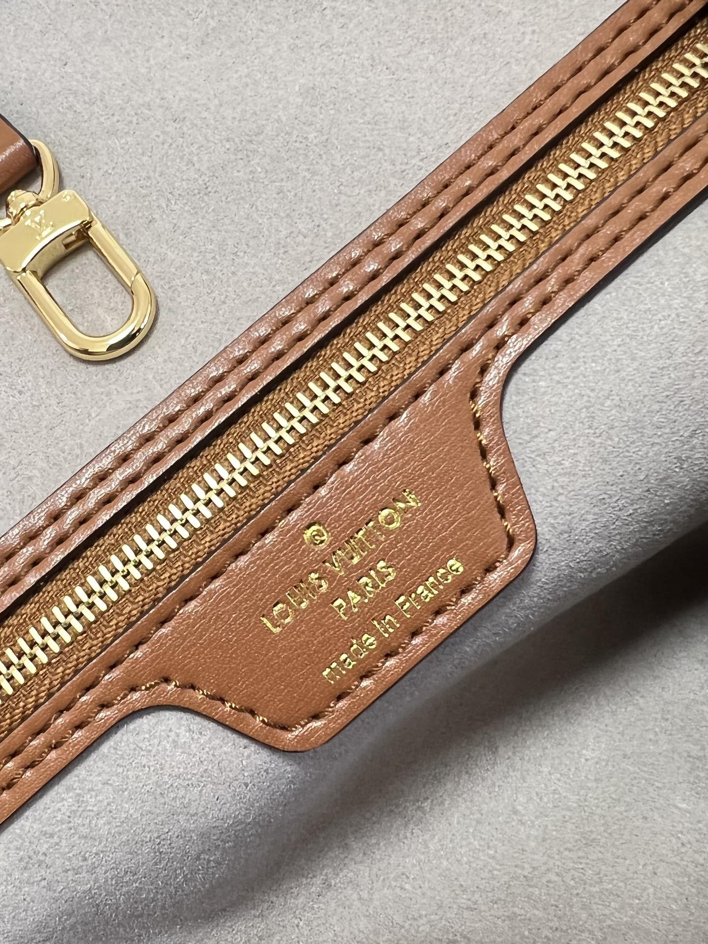 L*ouis V*uitton Bag Top Quality 31*28*14CM