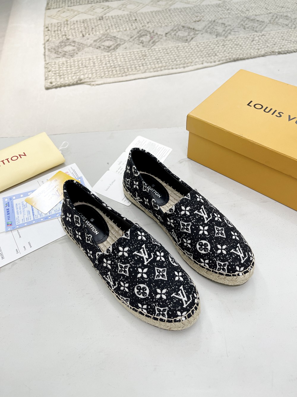 Women L*ouis V*uitton Top Sneaker