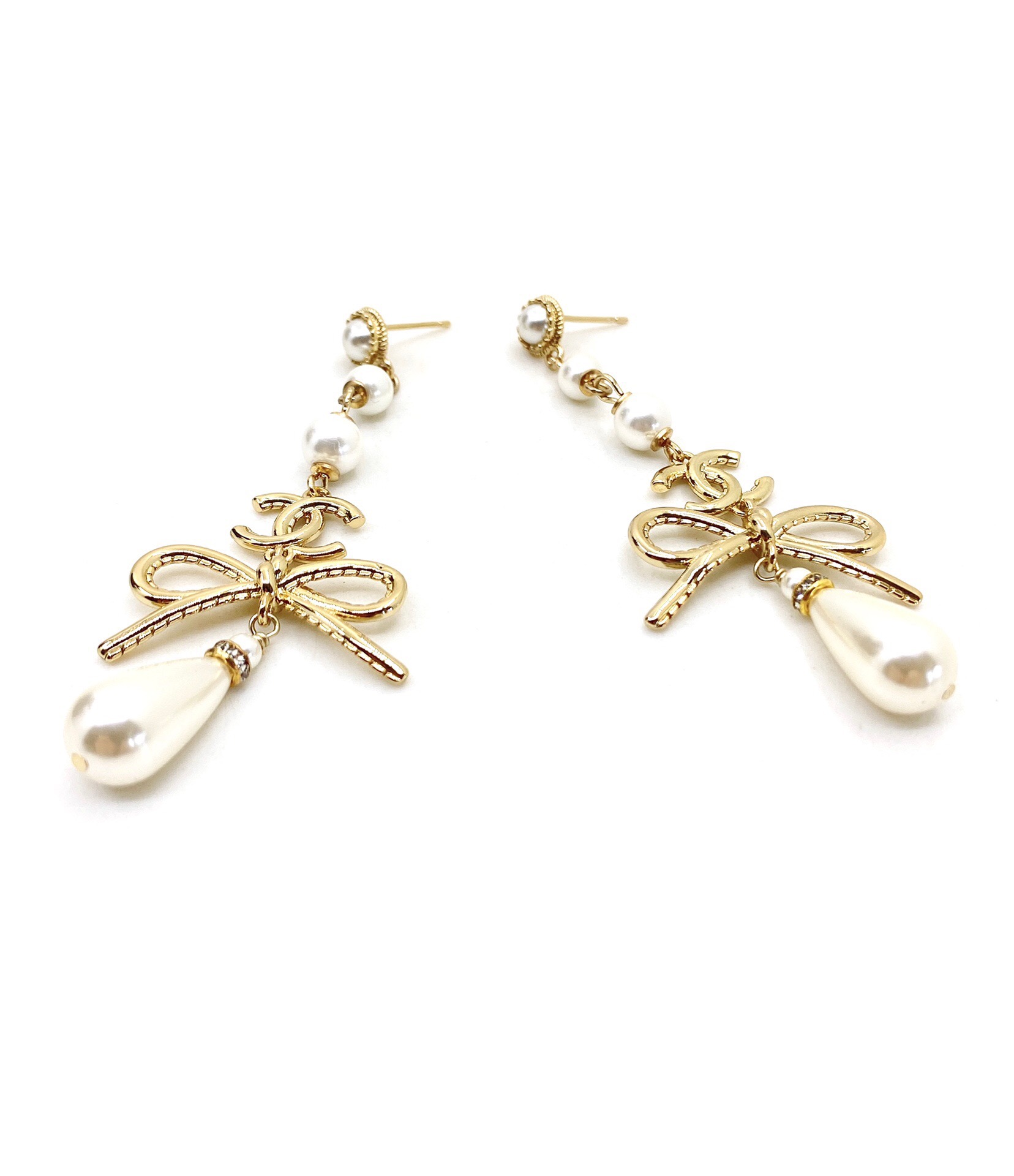 Women Earrings C*hanel