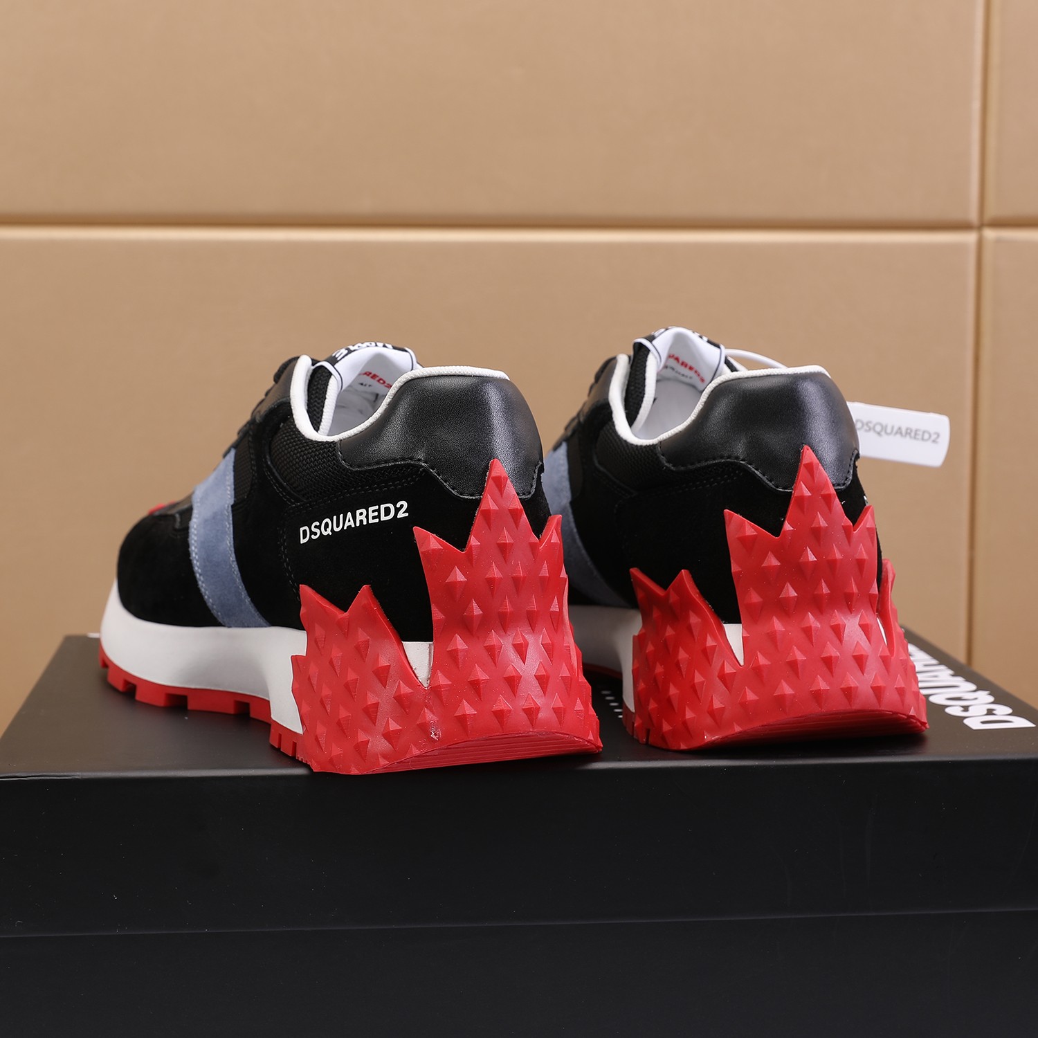 Men O*ff W*hite Top Sneakers