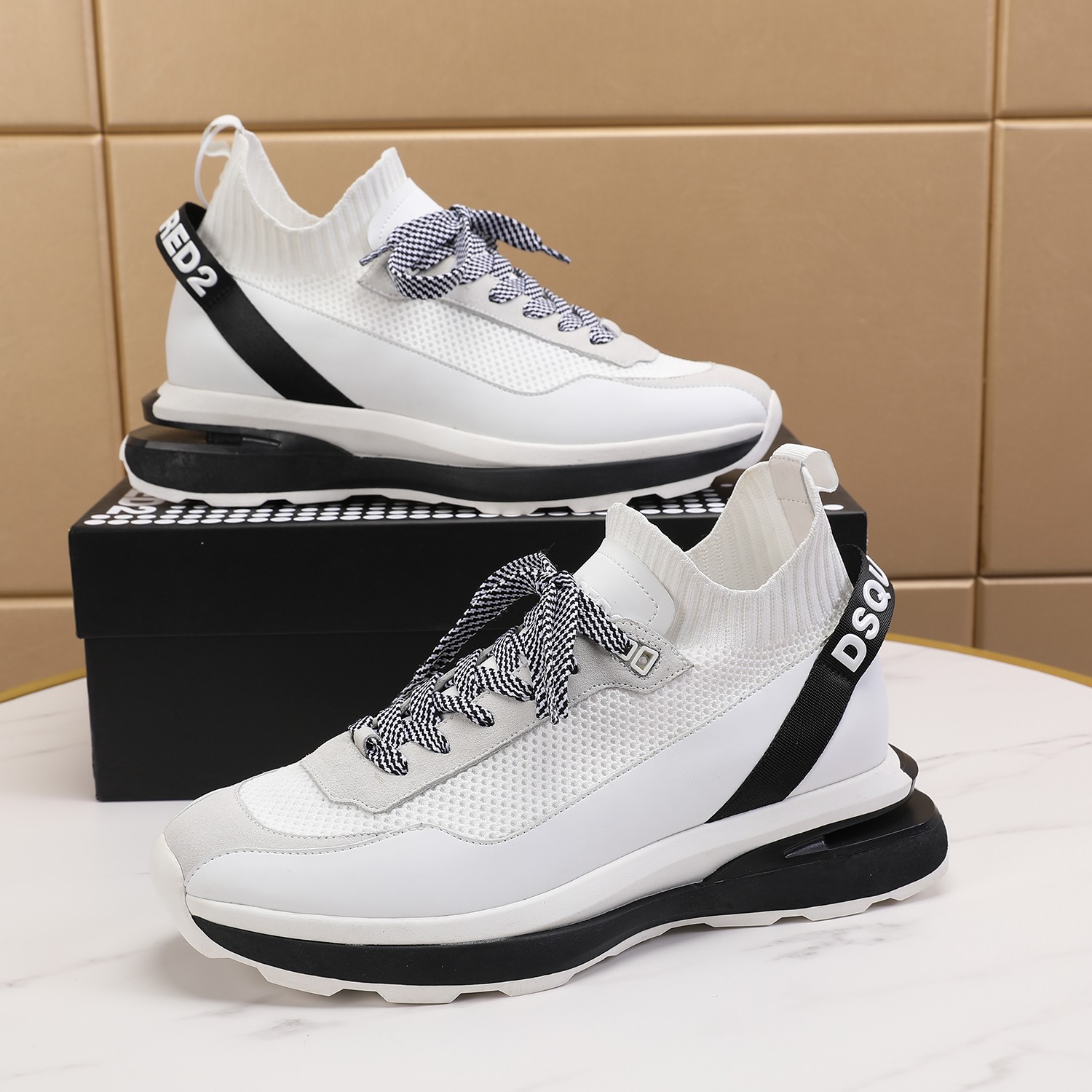 Men O*ff W*hite Top Sneakers