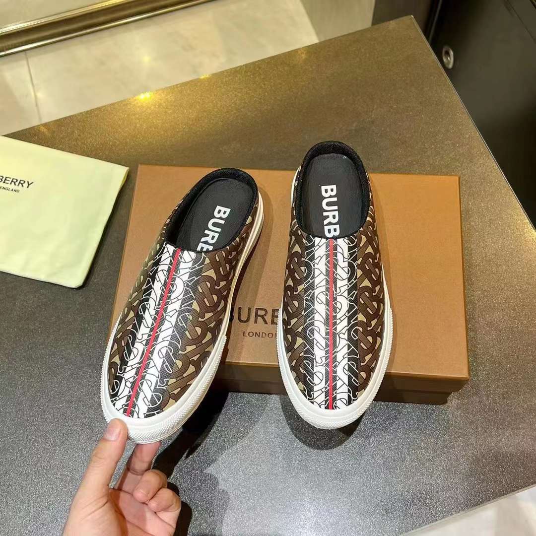 Men Women B*rberry Sneaker ()