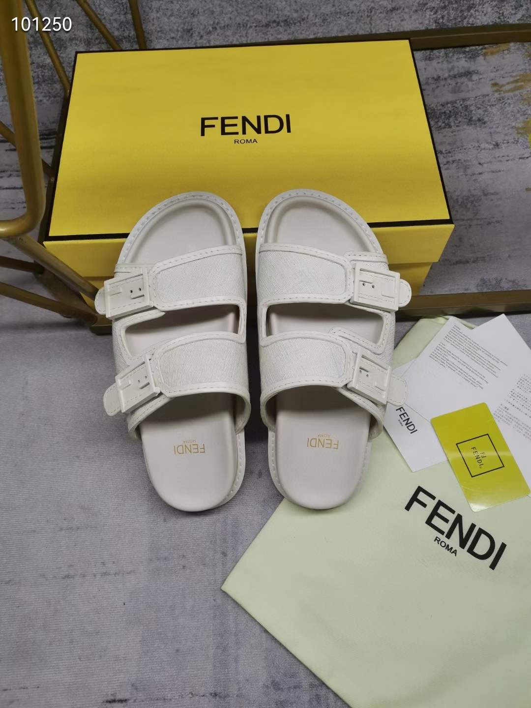 Women Men F*endi Top Sandals ( )