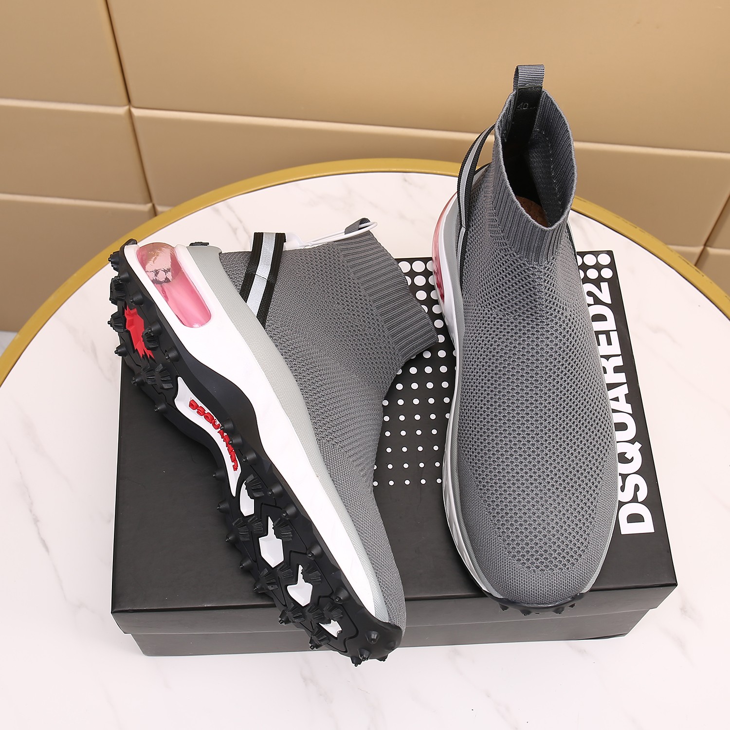 Men O*ff W*hite Top Sneakers