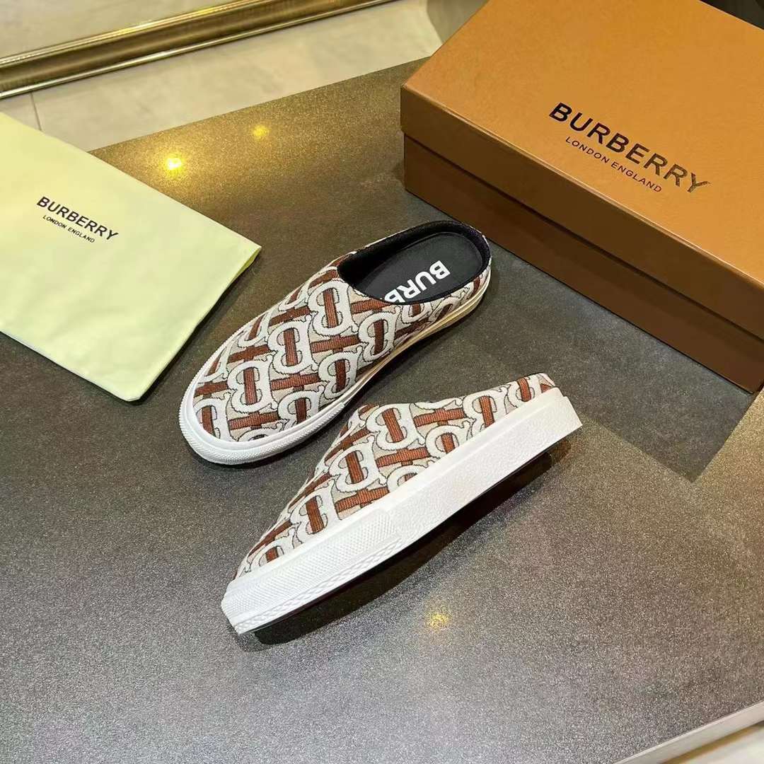 Men Women B*rberry Sneaker ()