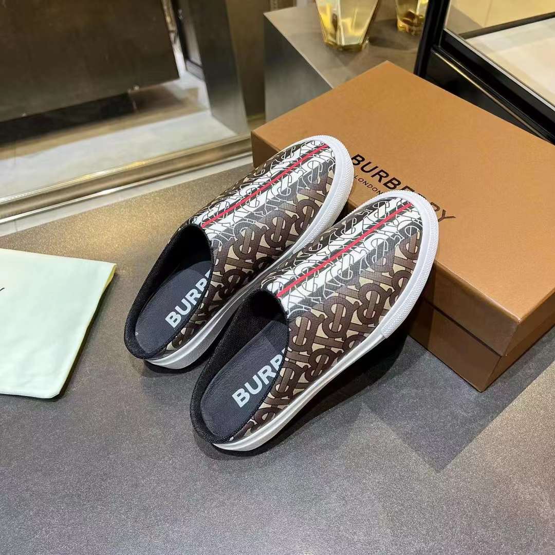 Men Women B*rberry Sneaker ()