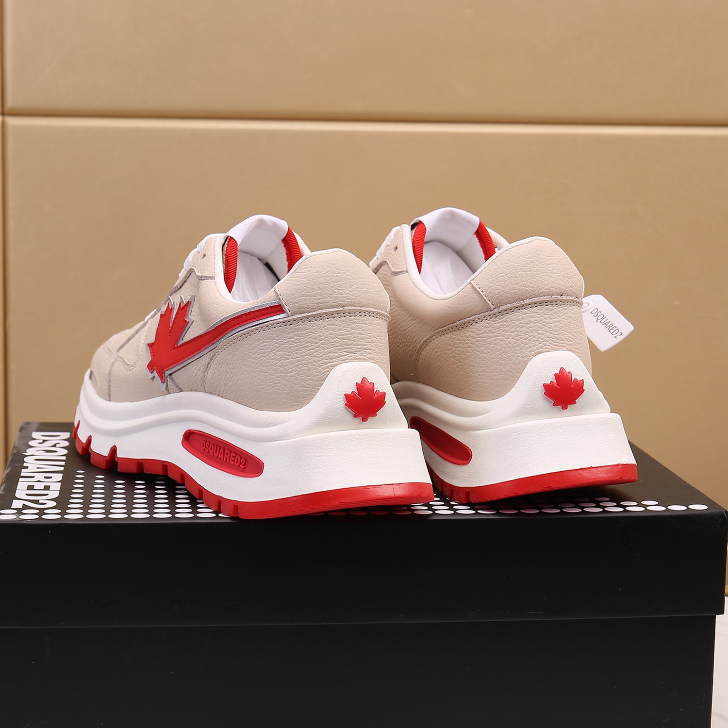 Men O*ff W*hite Top Sneakers