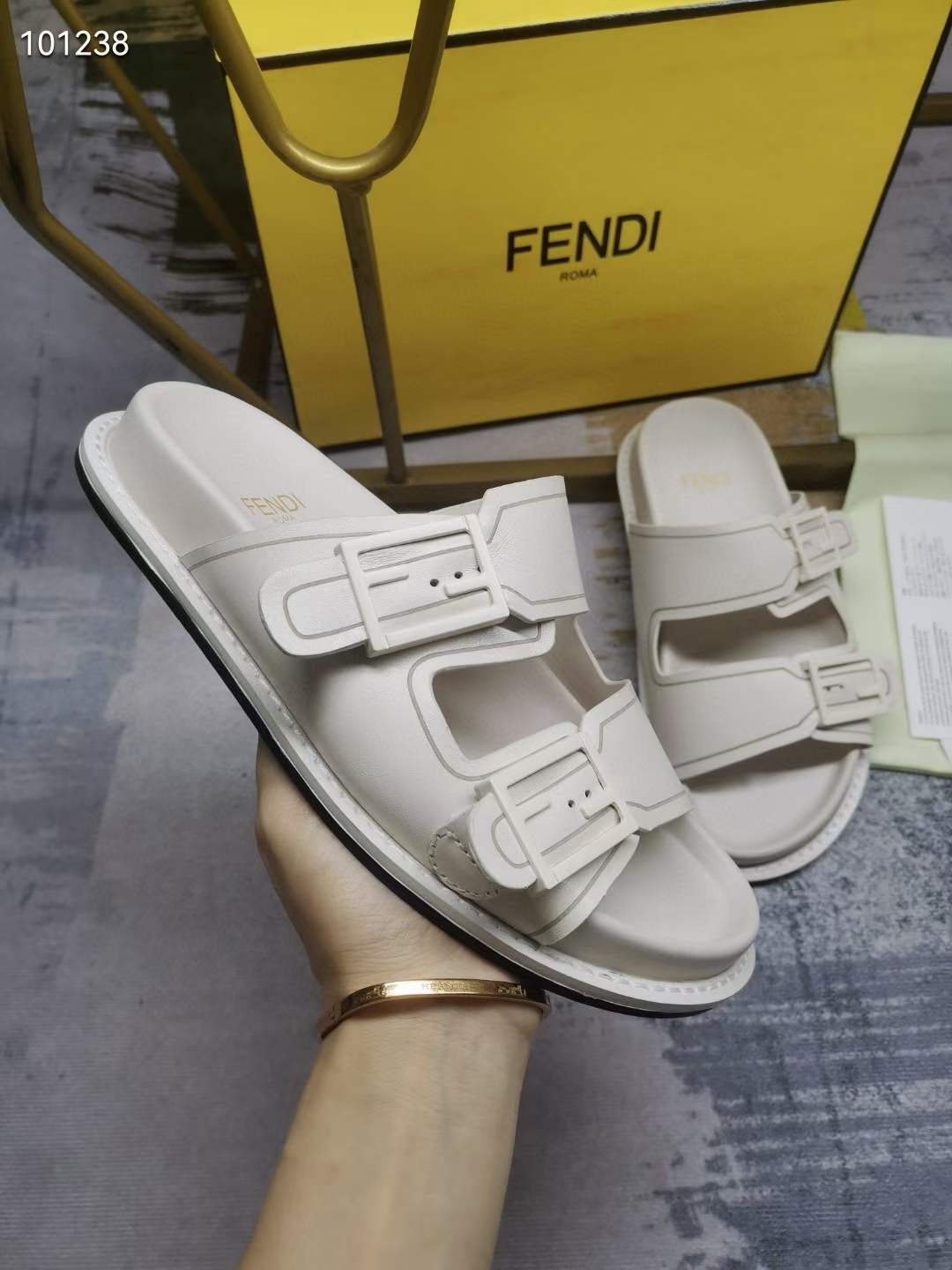 Women Men F*endi Top Sandals ( )