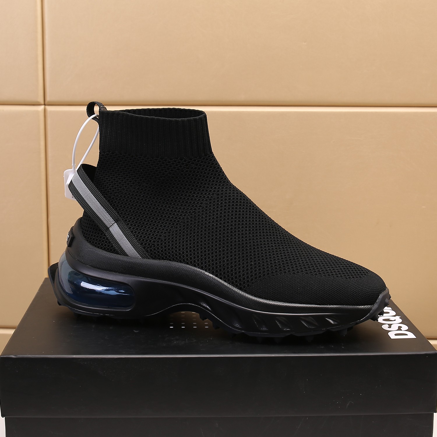 Men O*ff W*hite Top Sneakers