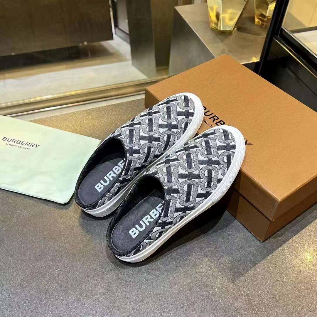 Men Women B*rberry Sneaker ()