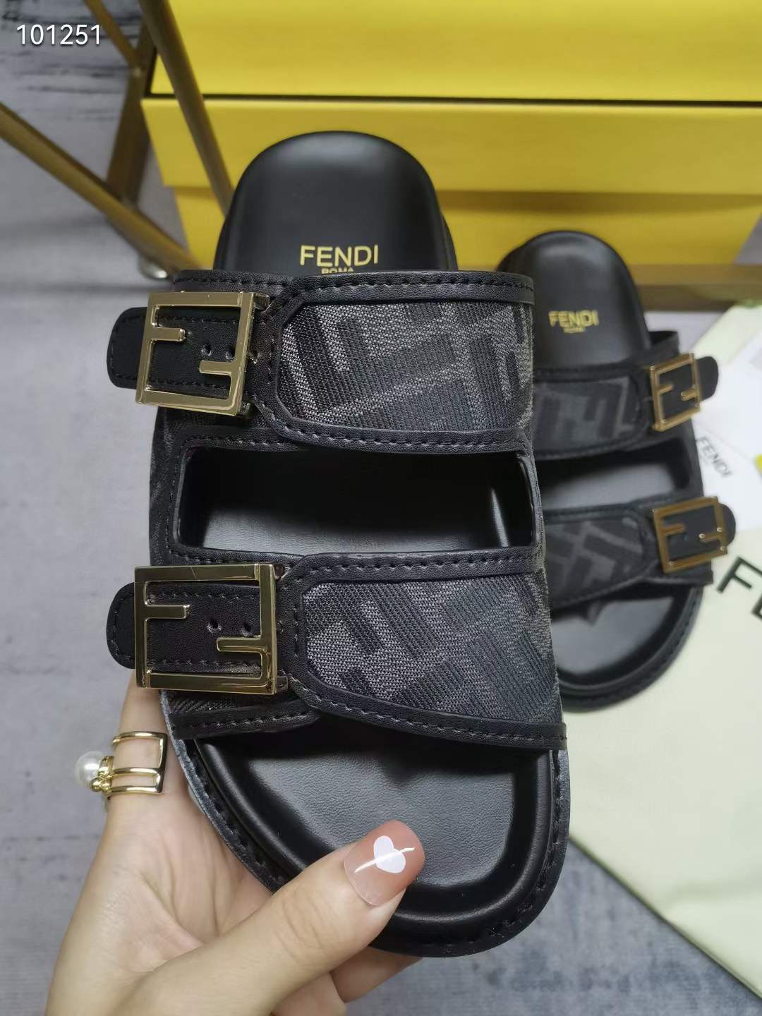 Women Men F*endi Top Sandals （ ）