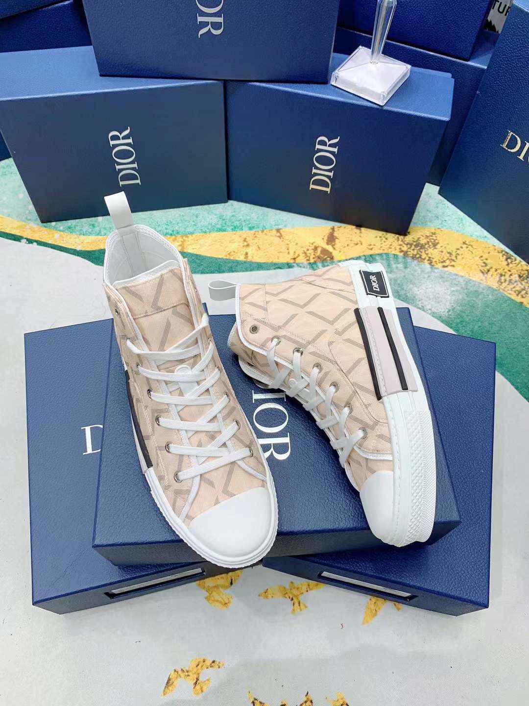 Men Women D*ior Top Sneakers ()