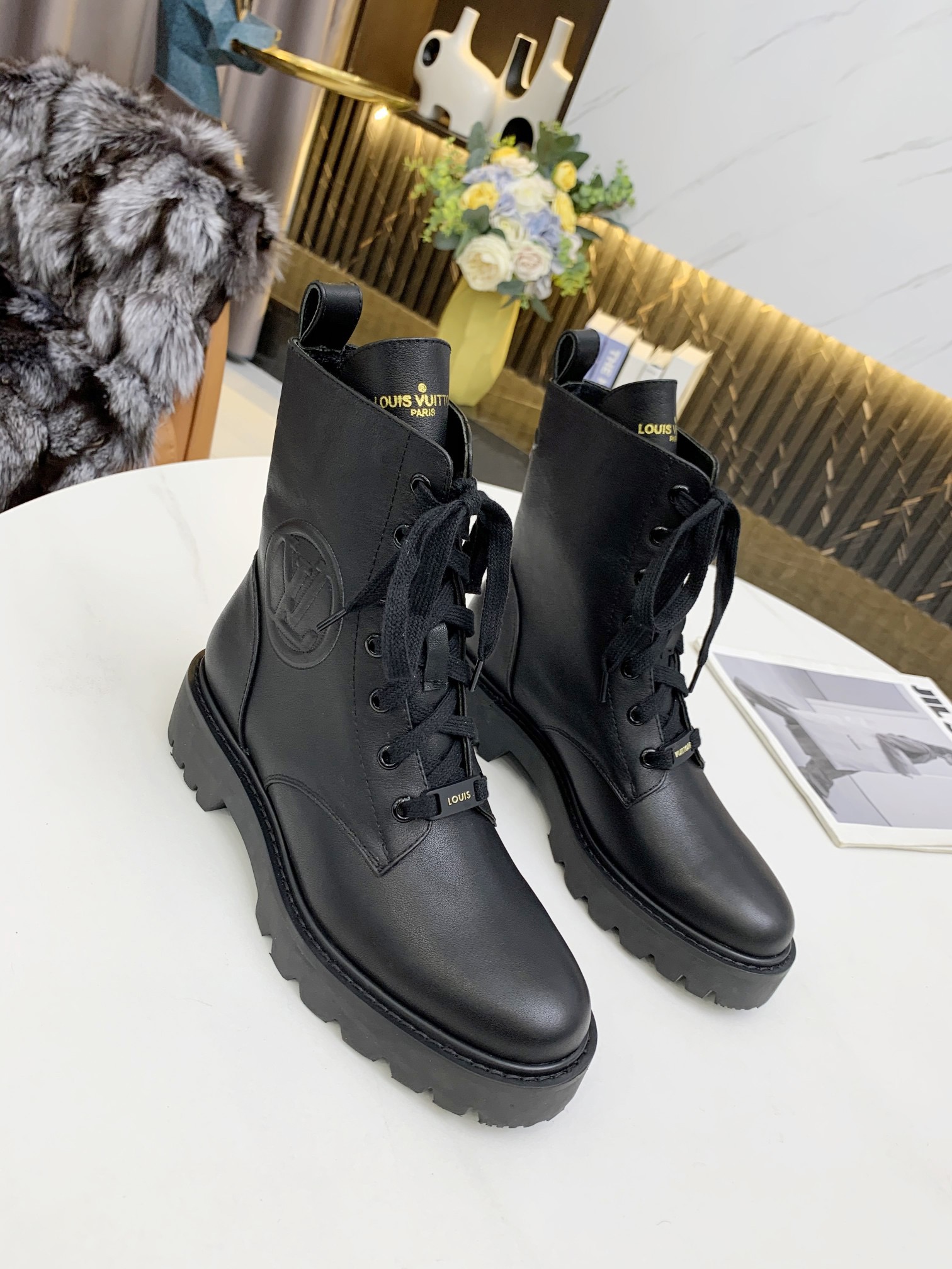 Women L*ouis V*uitton Top Boots Maikesneakers