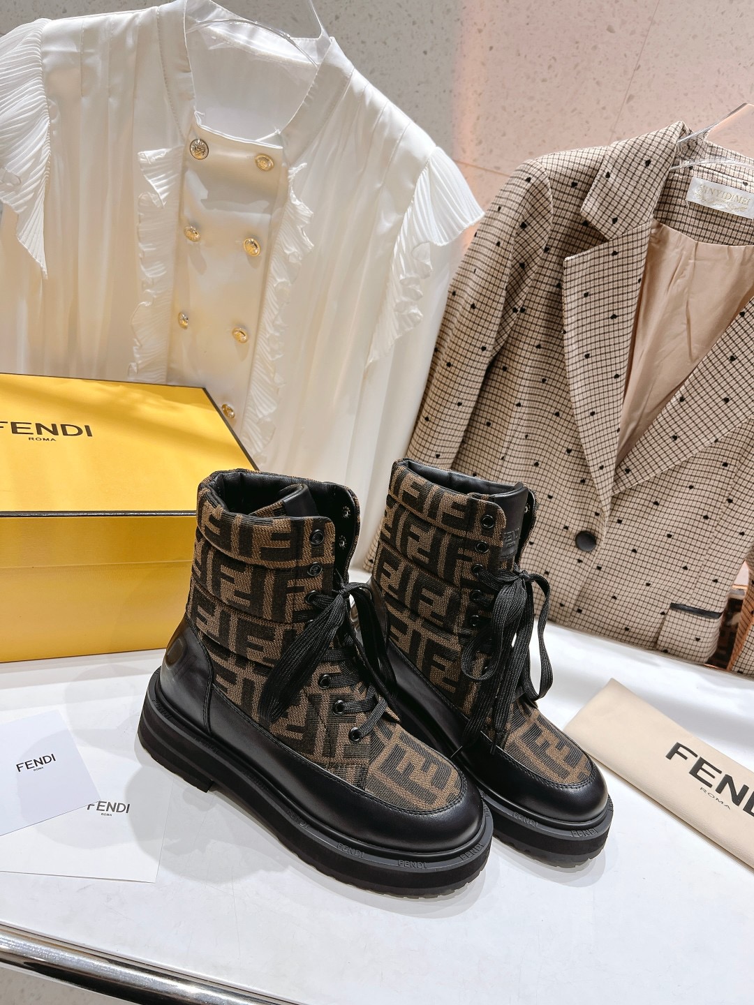 Women F*endi Top Boots Maikesneakers